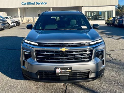 New 2026 Chevrolet Traverse LT w/ Enhanced Driving Package image 10