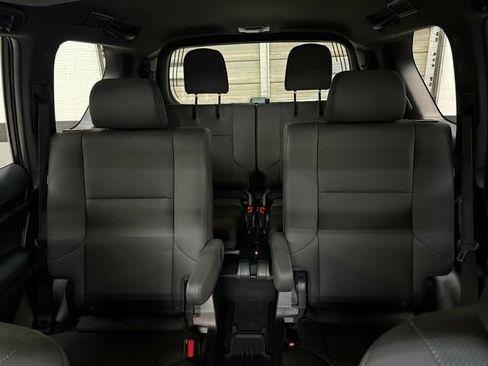 Used 2023 Lexus GX 460 Premium AWD/4WD image 26