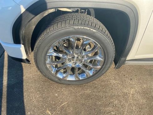 Used 2023 GMC Sierra 1500 Denali w/ Denali Reserve Package AWD/4WD image 10