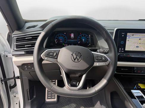 New 2026 Volkswagen Atlas Cross Sport SEL Premium R-Line AWD/4WD image 10