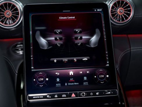 Used 2025 Mercedes-Benz SL 55 AMG 4MATIC image 17