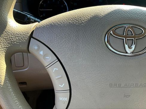 Used 2008 Toyota Sienna LE FWD image 11