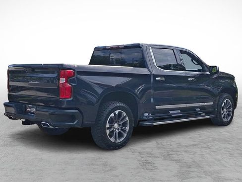 Used 2023 Chevrolet Silverado 1500 High Country w/ Technology Package AWD/4WD image 4