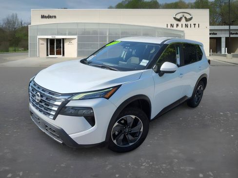 Used 2024 Nissan Rogue SV FWD image 1