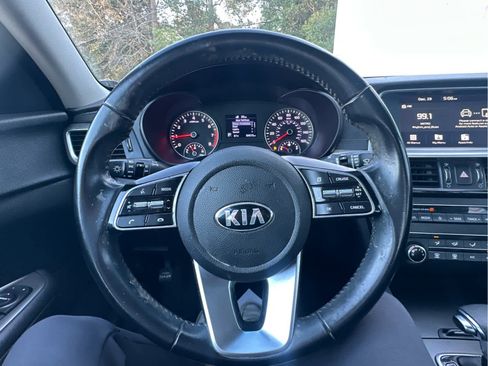 Used 2020 Kia Optima S image 24