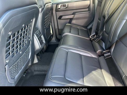 New 2025 Ford Bronco Badlands image 20
