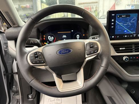 New 2026 Ford Explorer Active w/ Active Comfort Package image 13
