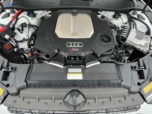 Used 2024 Audi RS 7 Performance image 36
