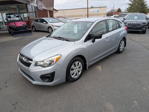 Used 2013 Subaru Impreza 2.0i image 3
