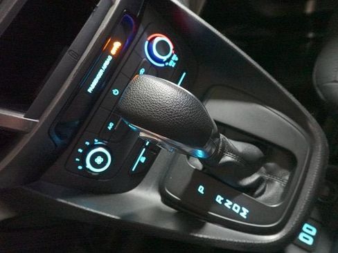 Used 2019 Ford Transit Connect XL image 20