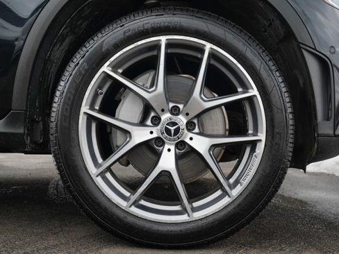 Used 2021 Mercedes-Benz GLC 300 4MATIC image 18