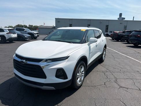 Used 2022 Chevrolet Blazer LT AWD/4WD image 2