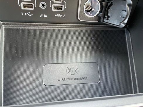 New 2025 Jeep Grand Cherokee Altitude image 19