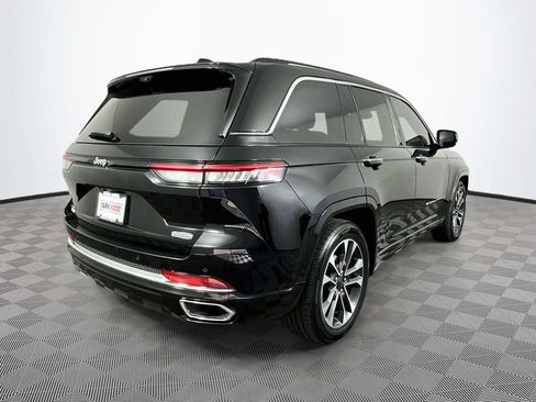 Certified 2023 Jeep Grand Cherokee Overland w/ Luxury Tech Group IV AWD/4WD image 12