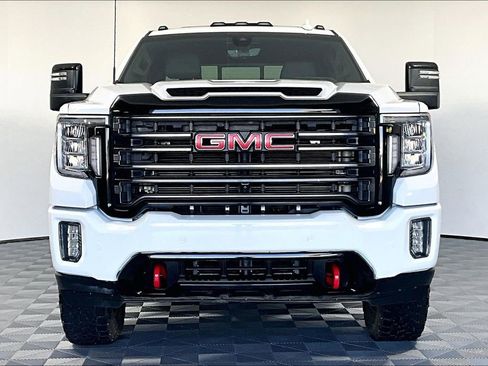 Used 2023 GMC Sierra 2500 AT4 w/ AT4 Premium Plus Package AWD/4WD image 3