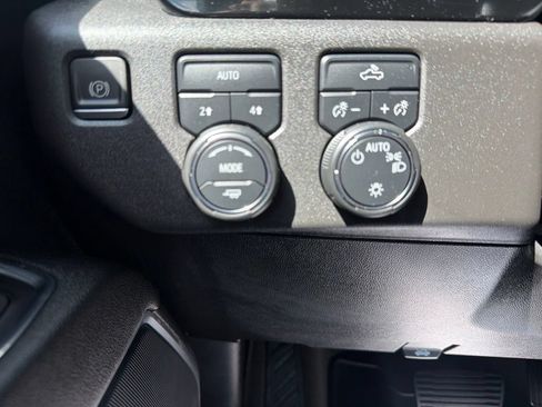 Certified 2023 Chevrolet Silverado 1500 LT AWD/4WD image 21