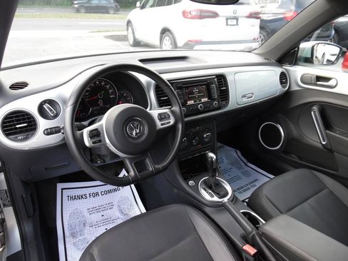 Used 2012 Volkswagen Beetle 2.5 FWD image 11
