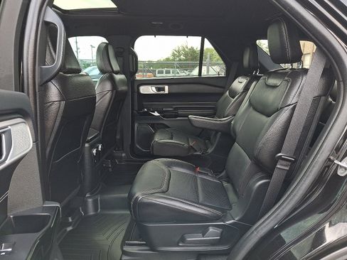 Used 2023 Ford Explorer ST w/ Equipment Group 401A AWD/4WD image 11