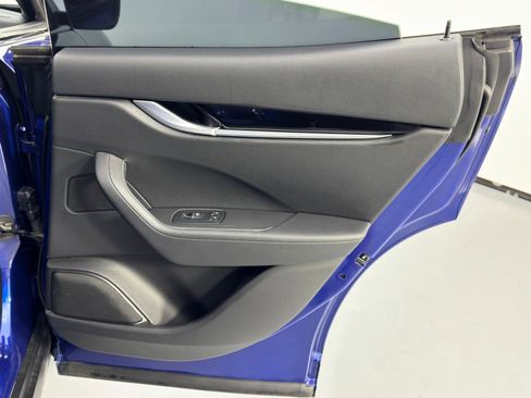 Used 2019 Maserati Levante image 44