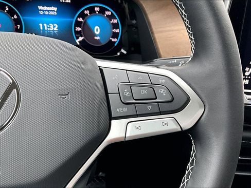 New 2026 Volkswagen Atlas SE image 23