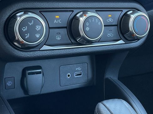 New 2025 Nissan Versa SV w/ Trunk Package image 30