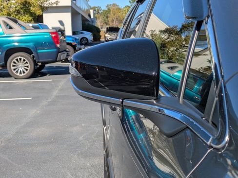 Used 2025 Subaru Outback Premium image 11