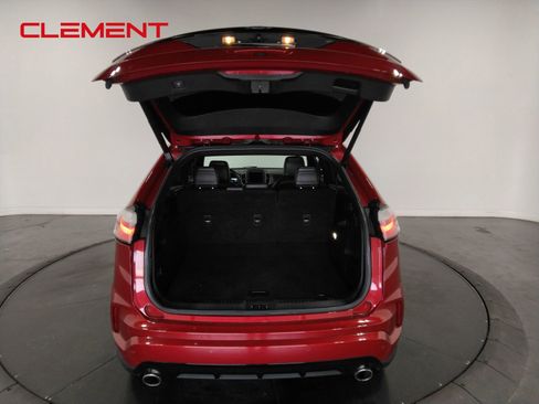 Used 2021 Ford Edge ST-Line image 9