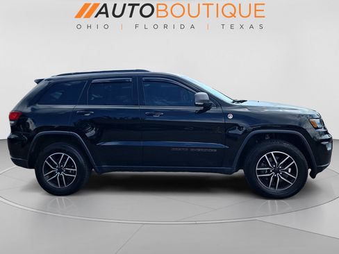 Used 2019 Jeep Grand Cherokee Trailhawk AWD/4WD image 6