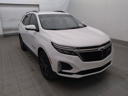 Used 2023 Chevrolet Equinox RS w/ RS Leather Package FWD image 13