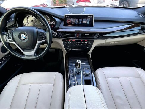 Used 2017 BMW X5 xDrive40e image 16
