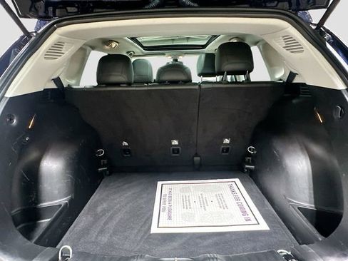 Used 2019 Jeep Compass Latitude w/ Cold Weather Group AWD/4WD image 24