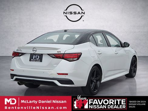 Used 2024 Nissan Sentra SR FWD image 5
