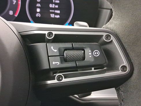 New 2025 Porsche Cayenne GTS image 19