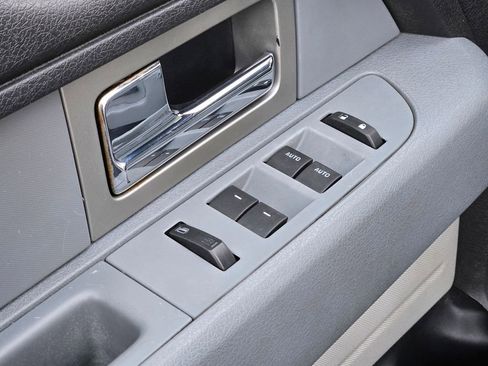 Used 2011 Ford F150 XLT w/ XLT Convenience Pkg image 28