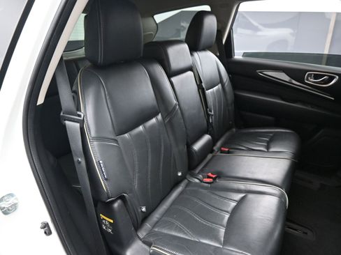 Used 2019 INFINITI QX60 Luxe w/ Essential Package FWD image 13