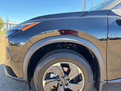 New 2026 Nissan Rogue SV image 7