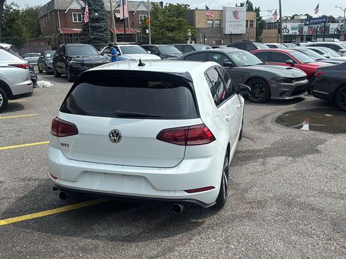 Used 2019 Volkswagen GTI SE w/ SE Experience Package FWD image 12