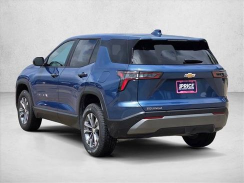 Used 2026 Chevrolet Equinox LT FWD image 8