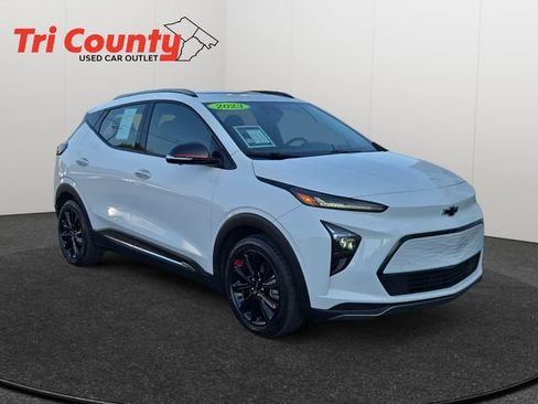 Used 2023 Chevrolet Bolt EUV Premier w/ Sun & Sound Package FWD image 1