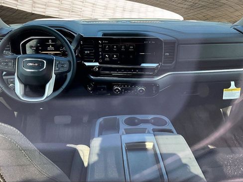 New 2026 GMC Sierra 2500 SLE AWD/4WD image 6