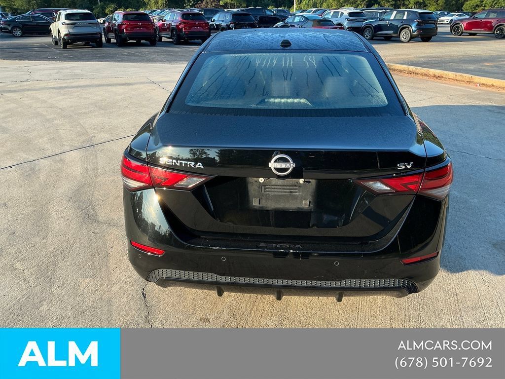 Used 2024 Nissan Sentra SV FWD image 7
