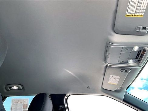 Used 2021 Chevrolet Blazer LT FWD image 22