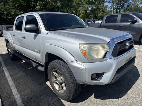 Used 2013 Toyota Tacoma PreRunner w/ SR5 Pkg RWD image 1