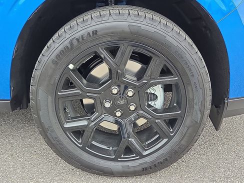 New 2026 Ford Maverick Lariat w/ Black Appearance Package image 7