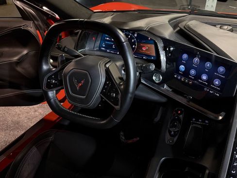 Used 2021 Chevrolet Corvette Stingray Premium Cpe w/ Z51 Performance Package RWD image 12