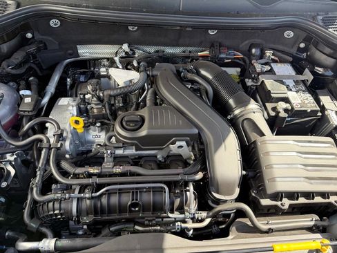 New 2026 Volkswagen Taos SEL AWD/4WD image 15