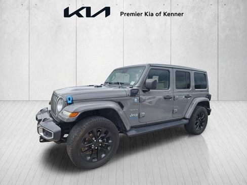 Used 2021 Jeep Wrangler Unlimited Sahara w/ Safety Group AWD/4WD image 9