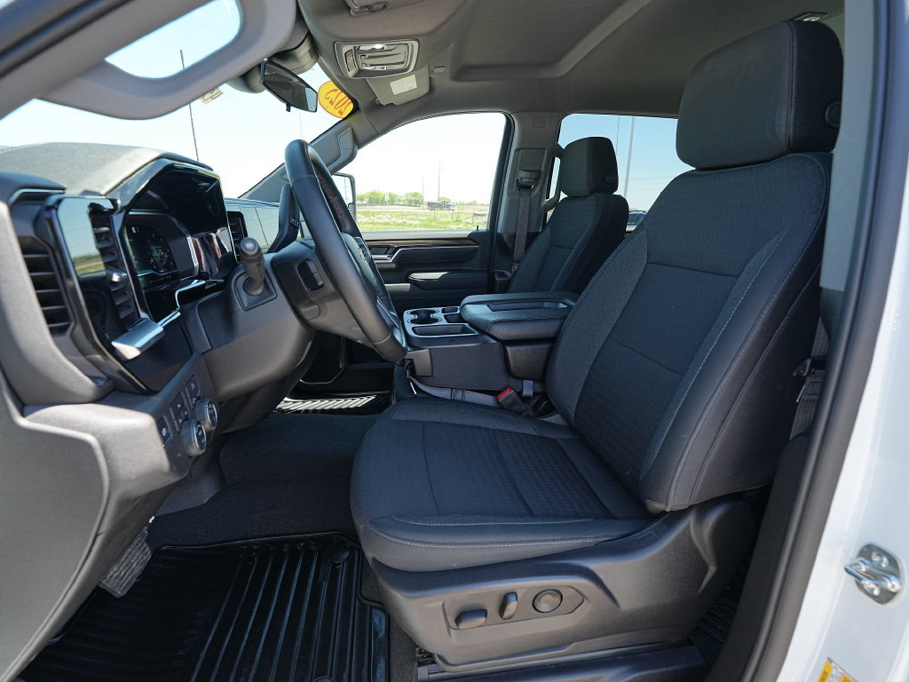 Used 2025 Chevrolet Silverado 2500 LT AWD/4WD image 18