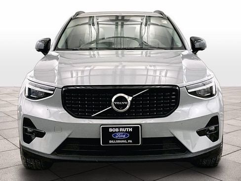 Used 2024 Volvo XC40 B5 Ultimate w/ Climate Package AWD/4WD image 3