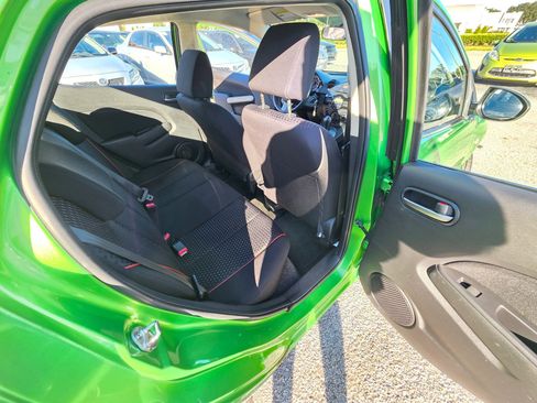 Used 2011 MAZDA MAZDA2 Touring image 18